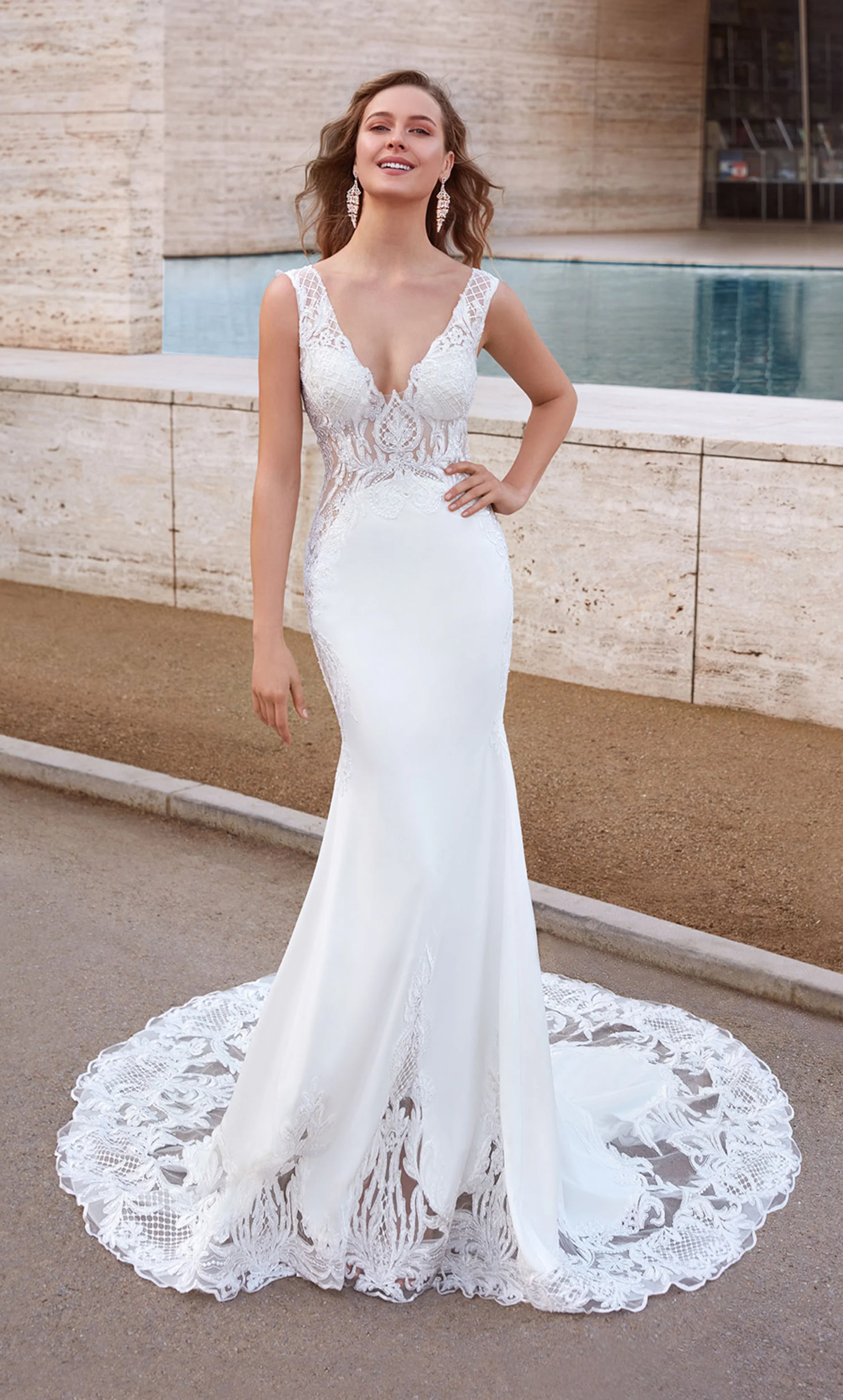 ALYCE Paris 5065 Bridal V-neckline Elegant Mermaid Dress - Image 8