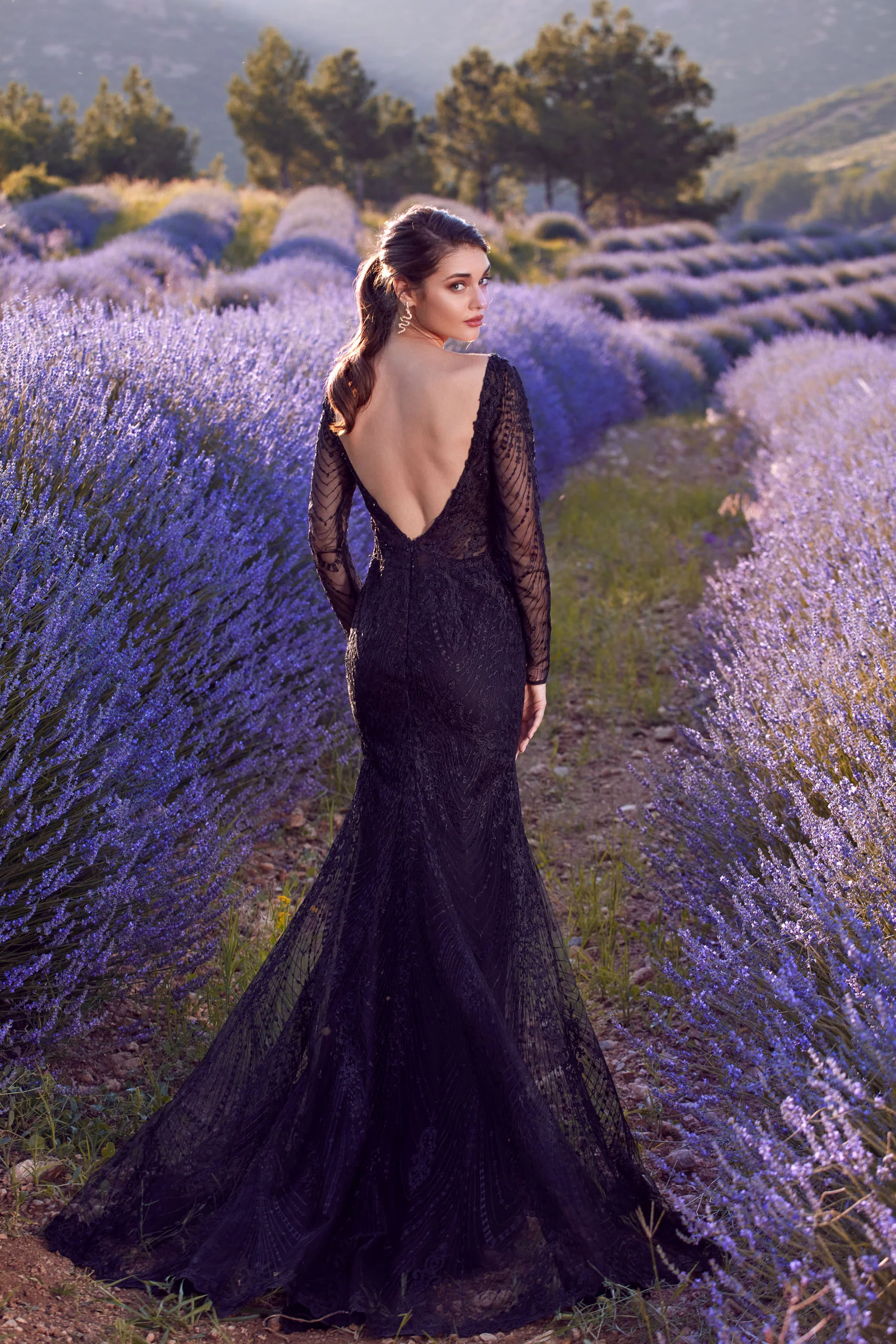 ALYCE Paris 7030 Bridal V-neckline Buttons Straight Dress - Image 4